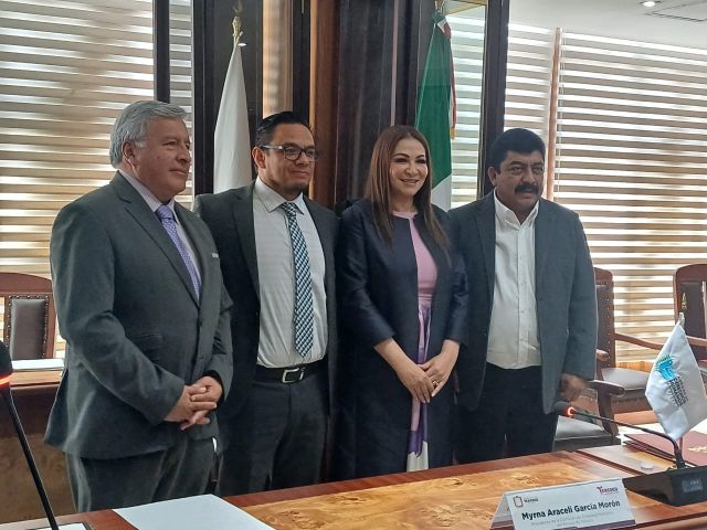 Fabián Acxel Baños García toma protesta como defensor de los derechos humanos en Texcoco